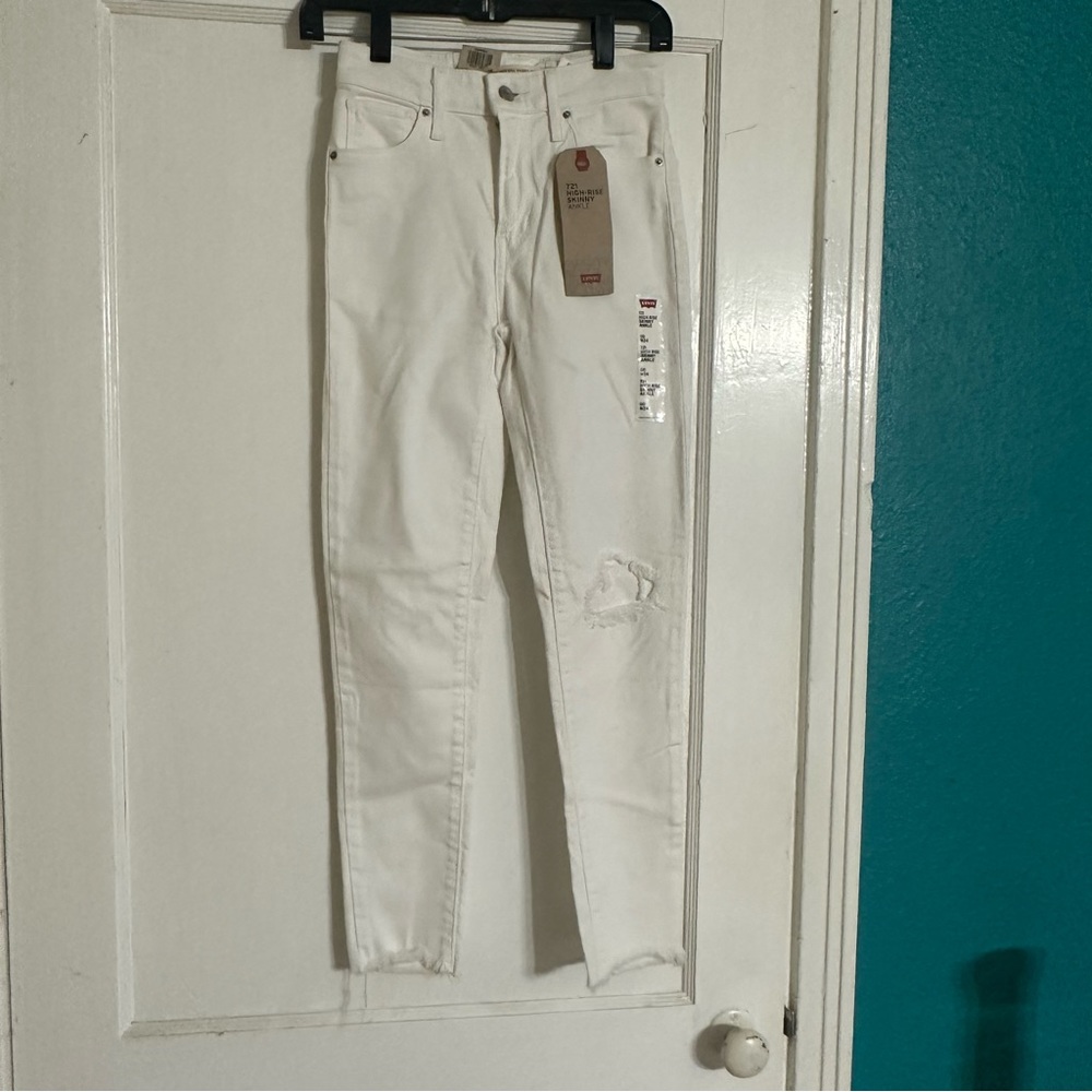 Levi’s 727 high rise skinny ankle white jeans size 24